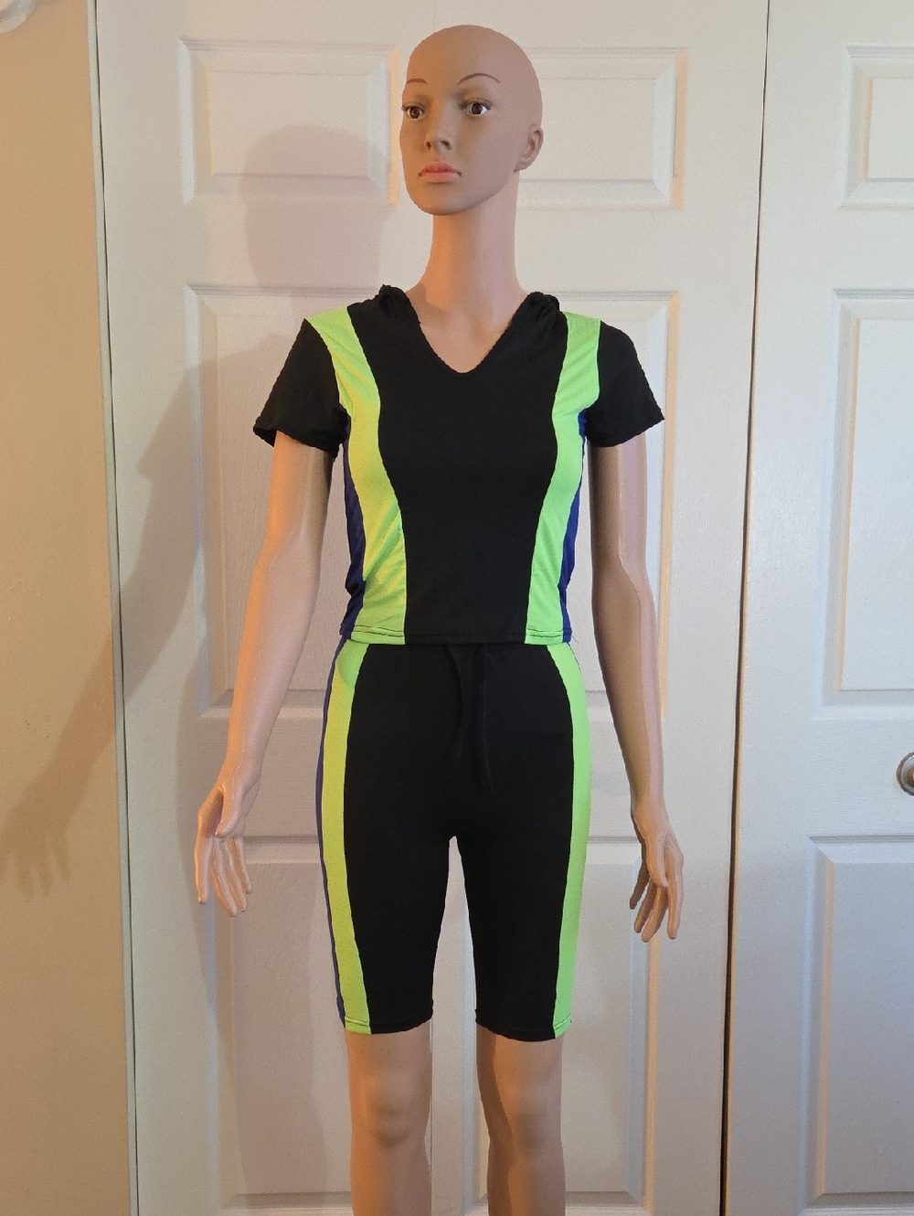TRUE ROCK Black and Neon Green Athletic Short Set